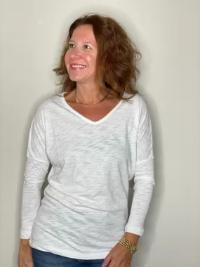 Erin Gray 3/4 Sleeve Dolman V Neck in White